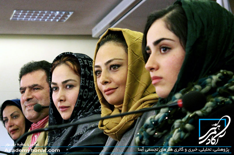 نشست یکی می خواد باهات حرف بزنه