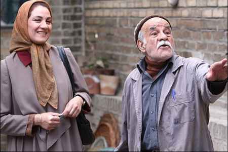 بوسیدن روی ماه همایون اسعدیان