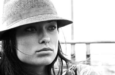 الیویا وایلد، سلما هایک و تیلور کیتچ در فیلم جدید الیور استون