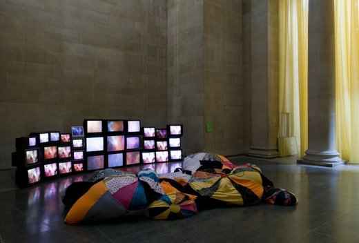 فضاهای بیشتر برای پرفورمانس، ویدیو، عکاسی و زنان هنرمند فضاهای بیشتر برای پرفورمانس، ویدیو، عکاسی و زنان هنرمند