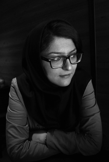 نیوشا ستاری